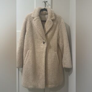 Uniqlo fluffy jacket